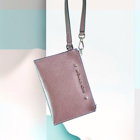 Michael Kors - Champagne Pink Wristlet - Picture 1 of 4